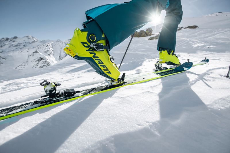 Sport's house hat DYNAFIT aufgrund der hervorragenden Materialien und der innovativen Technik seiner Wanderausrüstung ausgewählt. Es bietet die bestmöglichen Produkte für den Alpinsport.
